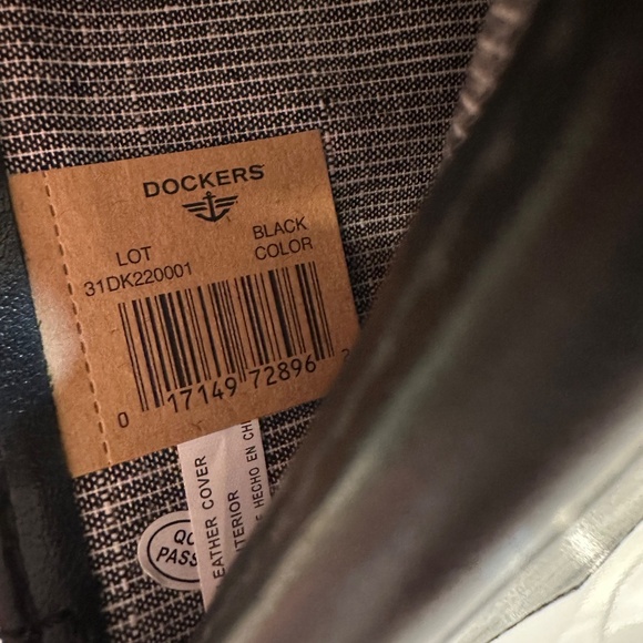 Men's Dockers Wallet - Picture 3 of 3